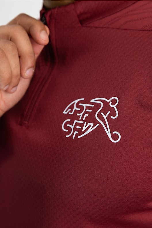 Puma Schweiz Training Herren Longsleeve in rot kaufen