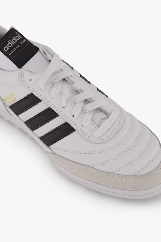 adidas Performance Mundial Team Fussballschuh in weiß-schwarz