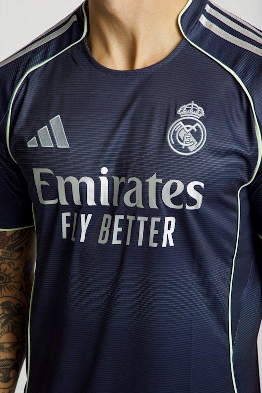 Maillot Officiel Real Madrid Homme – Collection Authentique Football Blanc – Produit Sous Licence Club